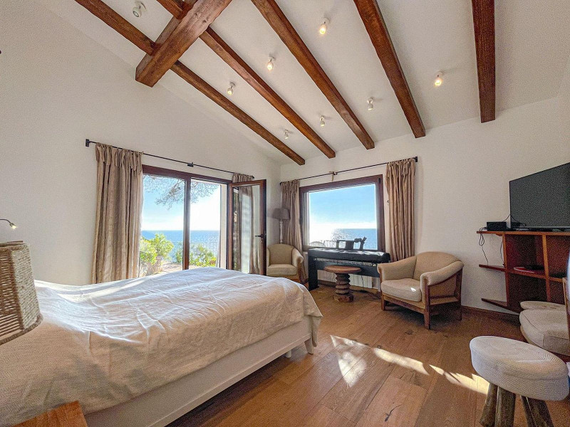 Mediterranean villa with direct beach access in Sant Antoni de Calonge, Costa Brava. Photo:  12