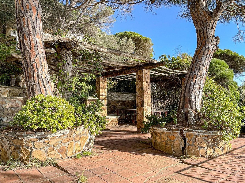 Mediterranean villa with direct beach access in Sant Antoni de Calonge, Costa Brava. Photo:  17