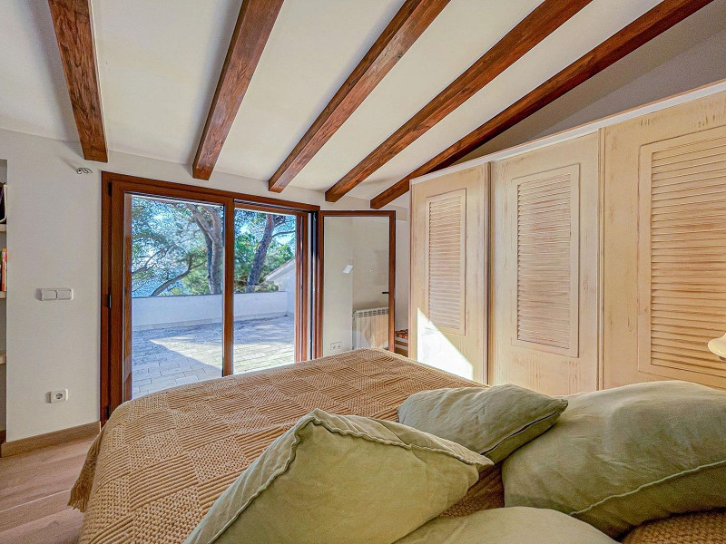 Mediterranean villa with direct beach access in Sant Antoni de Calonge, Costa Brava. Photo:  21