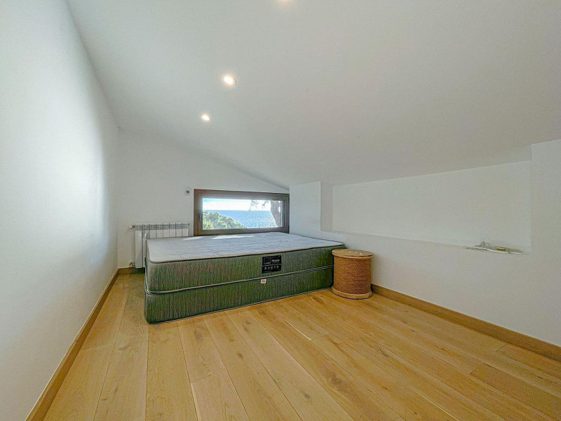 Mediterranean villa with direct beach access in Sant Antoni de Calonge, Costa Brava. Photo:  24