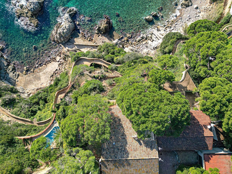 Mediterranean villa with direct beach access in Sant Antoni de Calonge, Costa Brava. Photo:  30