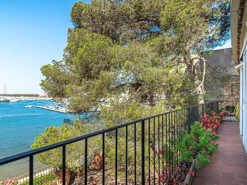 House with Panoramic Sea Views in L’Estartit, Costa Brava. Photo:  14