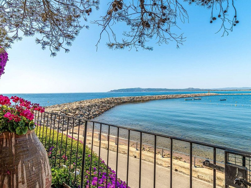 House with Panoramic Sea Views in L’Estartit, Costa Brava. Photo:  21