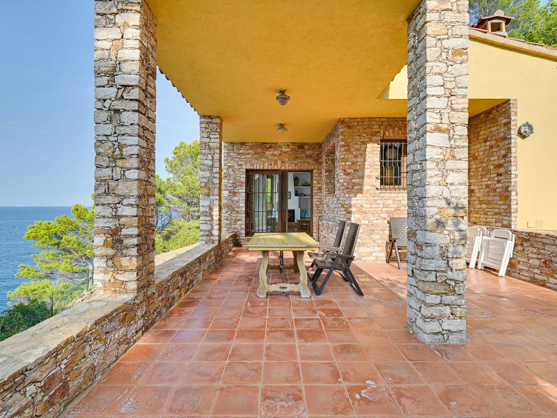 Exclusive Mediterranean Villa with Sea Views – Begur, Costa Brava. Photo:  51