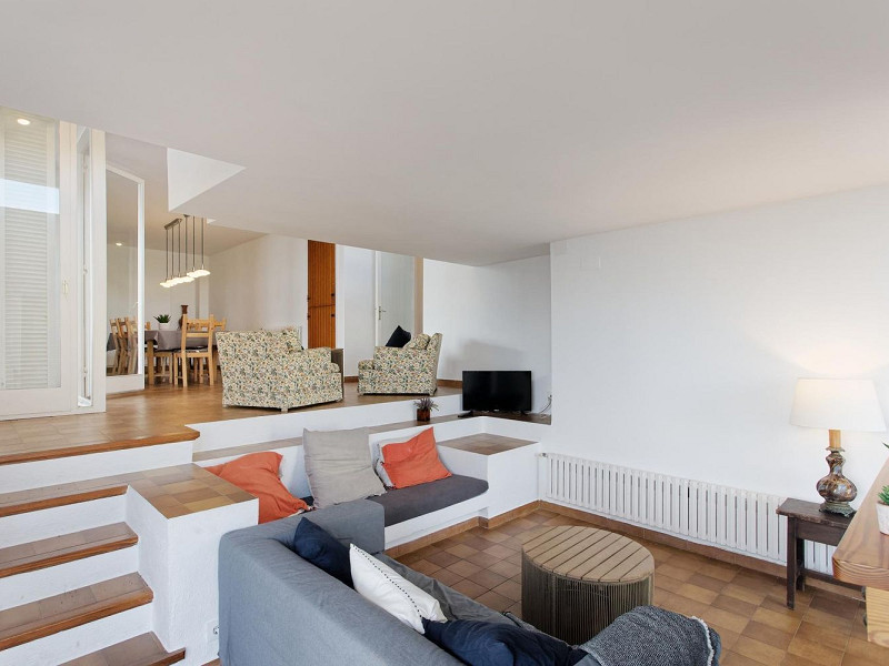 Exclusive seafront villa in Cala Sa Forcanera, Blanes. Photo:  10