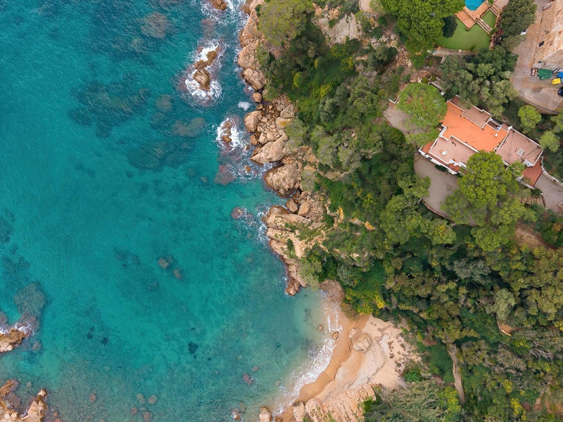 Exclusive seafront villa in Cala Sa Forcanera, Blanes. Photo:  39