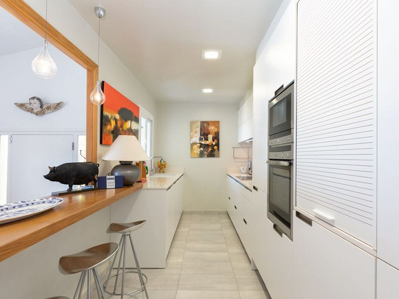 Charming sea-view villa in Cala Sant Francesc, Blanes. Photo:  27