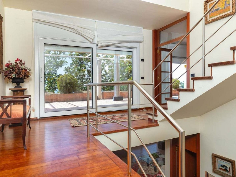 Spectacular three-level sea-view home in Cala Sant Francesc, Blanes. Photo:  13