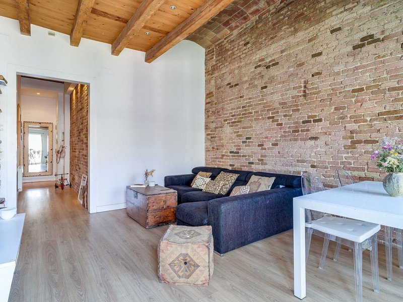 Charming Penthouse with Terrace in Eixample – Barcelona. Photo:  8