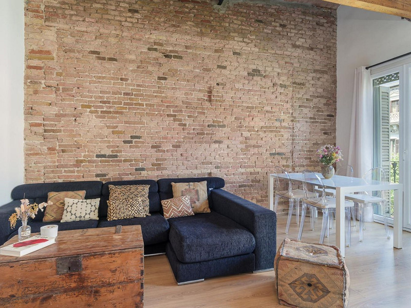 Charming Penthouse with Terrace in Eixample – Barcelona. Photo:  12