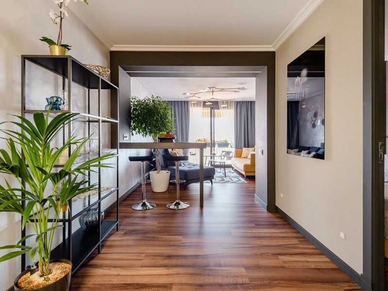 Renovated Penthouse with Charm in Eixample – Barcelona. Photo:  2
