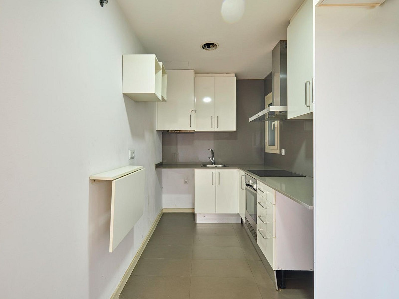 Renovated Charming Apartment in Eixample, Barcelona. Photo:  17
