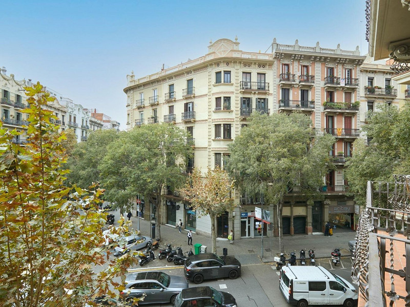 Renovated Charming Apartment in Eixample, Barcelona. Photo:  20