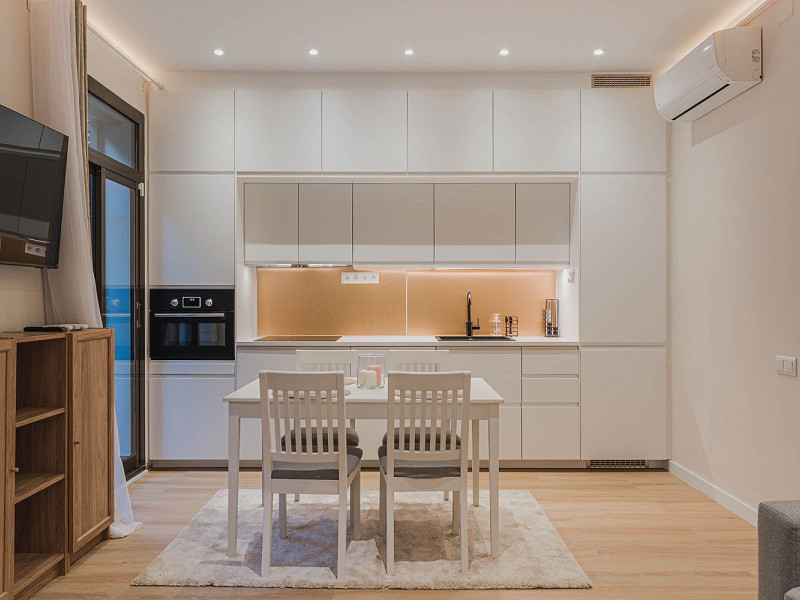 Newly Renovated Apartment with Balcony in Nova Esquerra de l’Eixample, Barcelona. Photo:  32