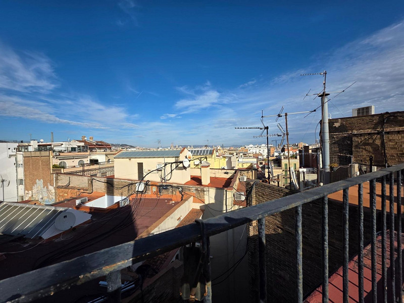 Charming penthouse with terraces in the heart of Barcelona. Photo:  23