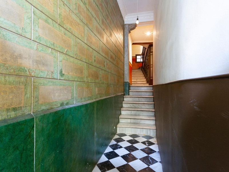 Edificio Residencial en Venta – Centro de Barcelona. Foto:  21