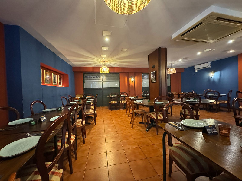 Restaurante en Funcionamiento en La Barceloneta, Barcelona. Foto:  3