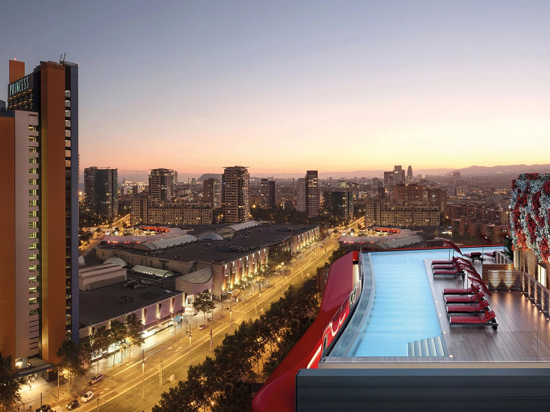 Lujoso ático nuevo en primera línea de mar en Diagonal Mar, Barcelona