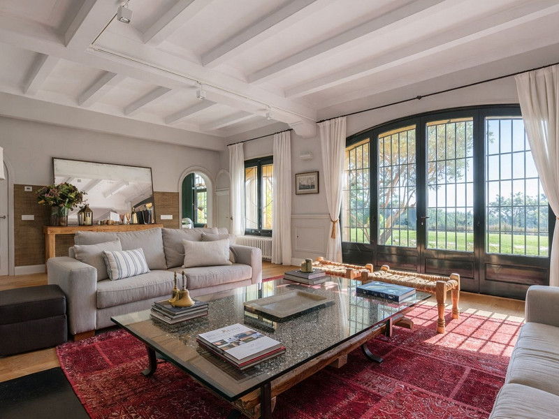 Эксклюзивная вилла для летней аренды в Сант-Андреу-де-Льяванерес, Коста-дель-Маресме. Фото:  22