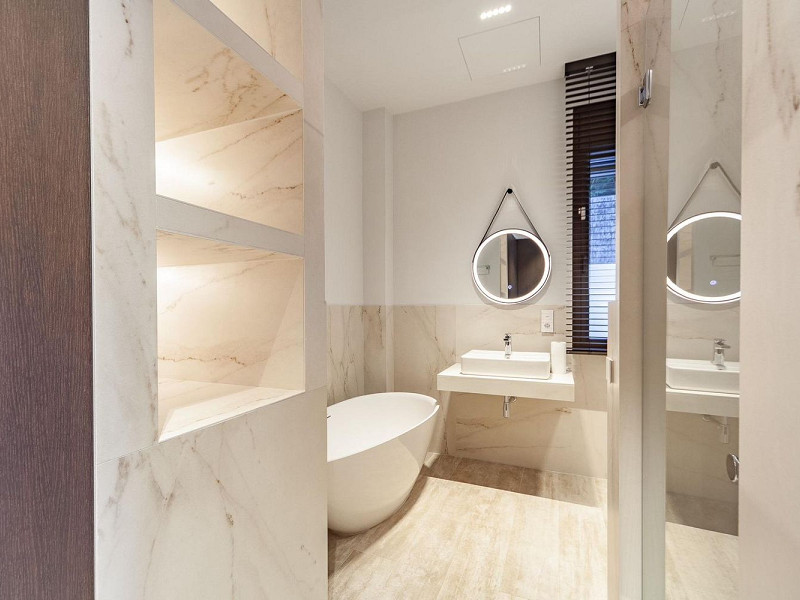 Эксклюзивная новая роскошная вилла в Кастельдефельсе, Барселона. Фото:  21