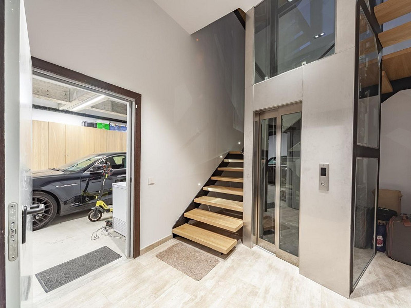 Эксклюзивная новая роскошная вилла в Кастельдефельсе, Барселона. Фото:  24