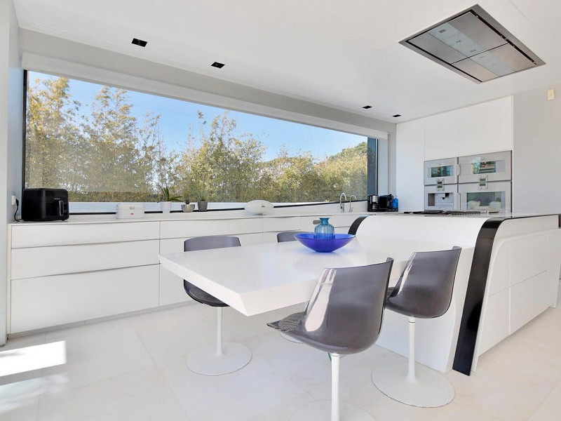 Роскошная вилла у моря в Гава Мар, Барселона. Фото:  21