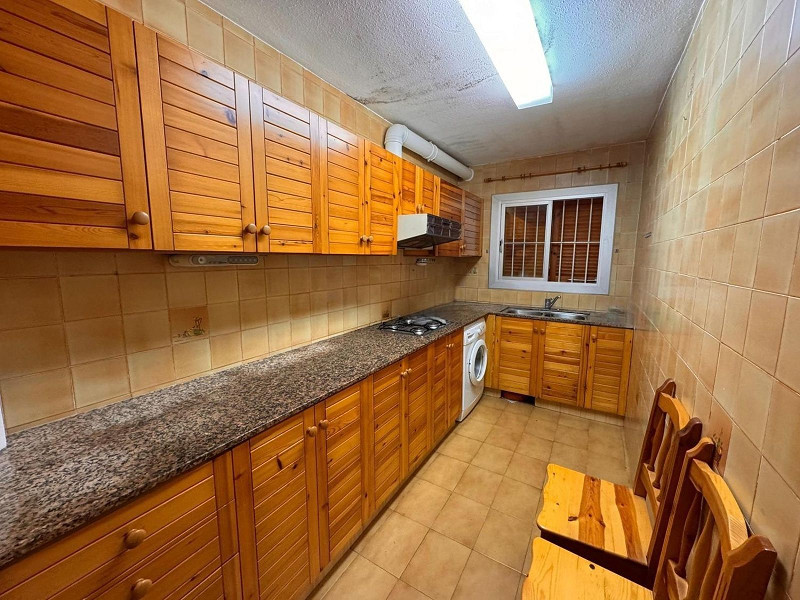 Квартира на первом этаже с частным садом и бассейном, 20 м от пляжа в Platja d’Aro, Коста-Брава. Фото:  18