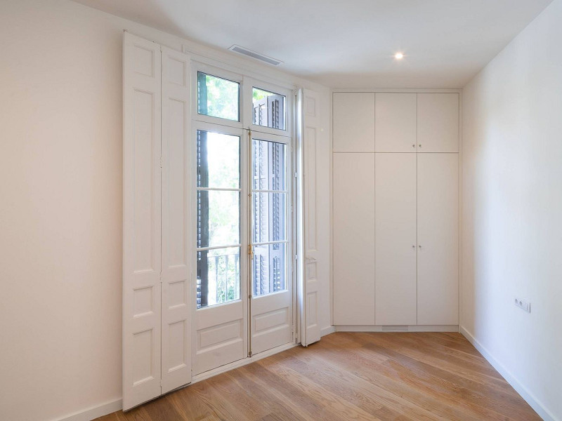 Отремонтированная квартира с балконами в районе Эшампле Эскерра, Барселона. Фото:  8