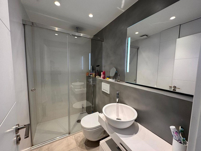 Квартира с террасой и видом на море в Плайя-д’Аро, Коста-Брава. Фото:  6