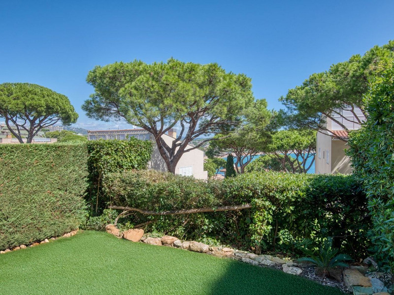 Квартира на первом этаже с садом и видом на море в La Volta d’Ametller, Коста-Брава. Фото:  2