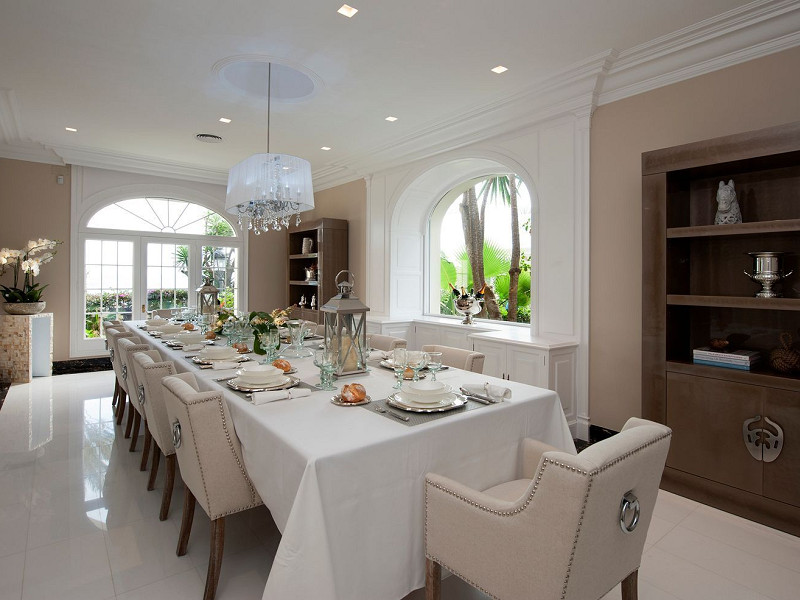 Роскошная вилла на первой линии моря с садом и бассейном в Ситжесе, Барселона. Фото:  7