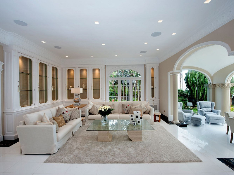 Роскошная вилла на первой линии моря с садом и бассейном в Ситжесе, Барселона. Фото:  9