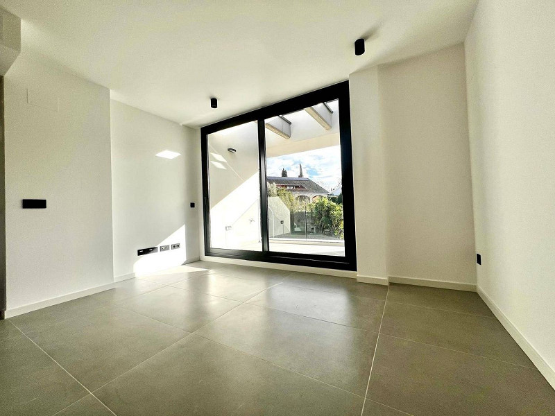 Пентхаус с частной террасой в Беллатерре, Барселона. Фото:  3