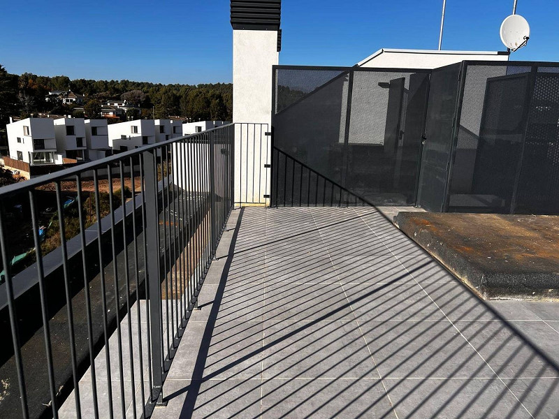 Пентхаус с частной террасой в Беллатерре, Барселона. Фото:  14