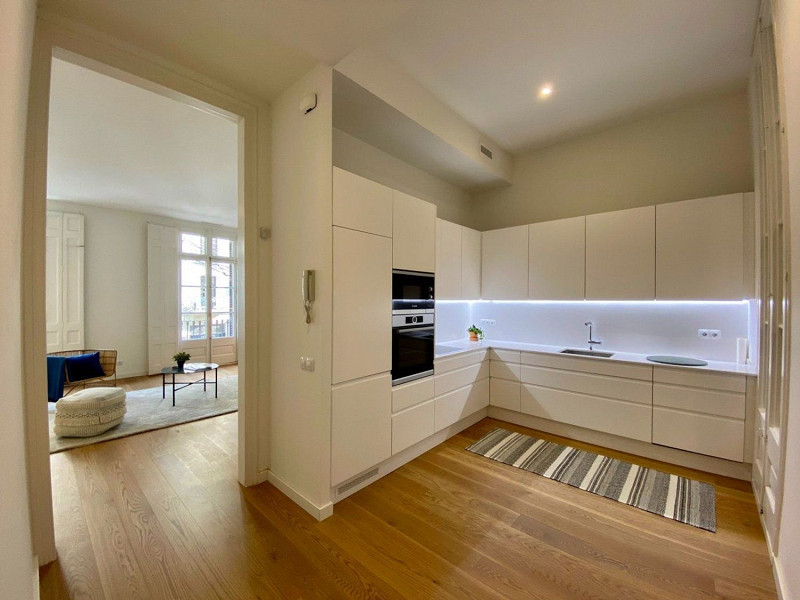 Просторная квартира с террасой в Эшампле, Барселона. Фото:  5