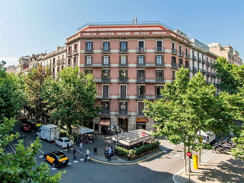 Просторная квартира с террасой в Эшампле, Барселона. Фото:  21