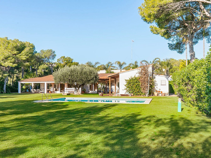 Дом с большим участком и инвестиционным потенциалом в Террамар, Ситжес. Фото:  6