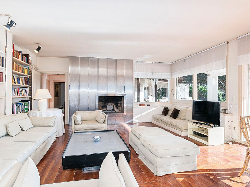 Дом с большим участком и инвестиционным потенциалом в Террамар, Ситжес. Фото:  16