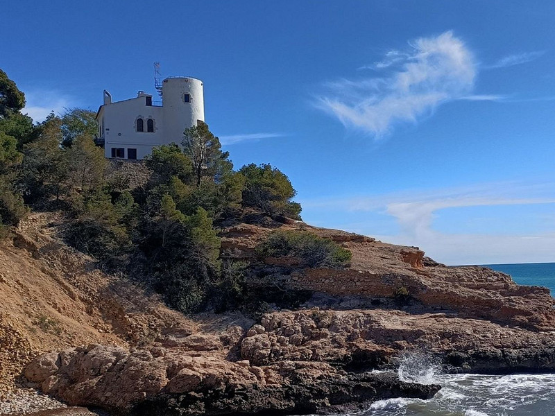 Дом Casa Torreón на берегу моря с панорамным видом, Ситжес