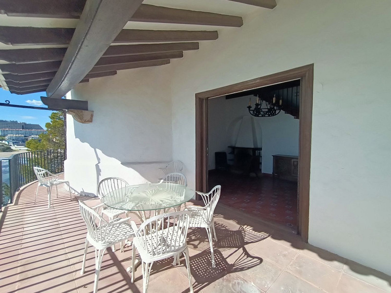 Дом Casa Torreón на берегу моря с панорамным видом, Ситжес. Фото:  14