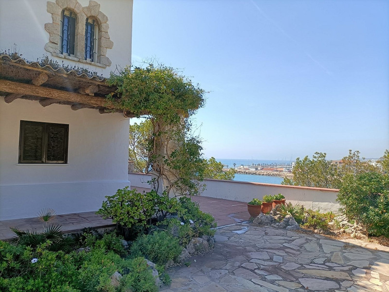 Дом Casa Torreón на берегу моря с панорамным видом, Ситжес. Фото:  15