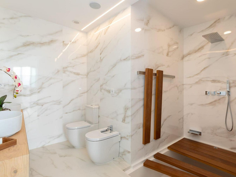 Современная вилла с видом на море и бассейном в Кан Жирона, Ситжес. Фото:  21