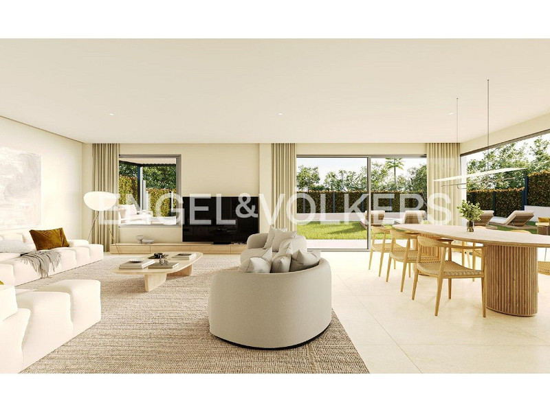 Новая современная вилла с видом на море, просторными террасами и гаражом в Ситжесе. Фото:  22