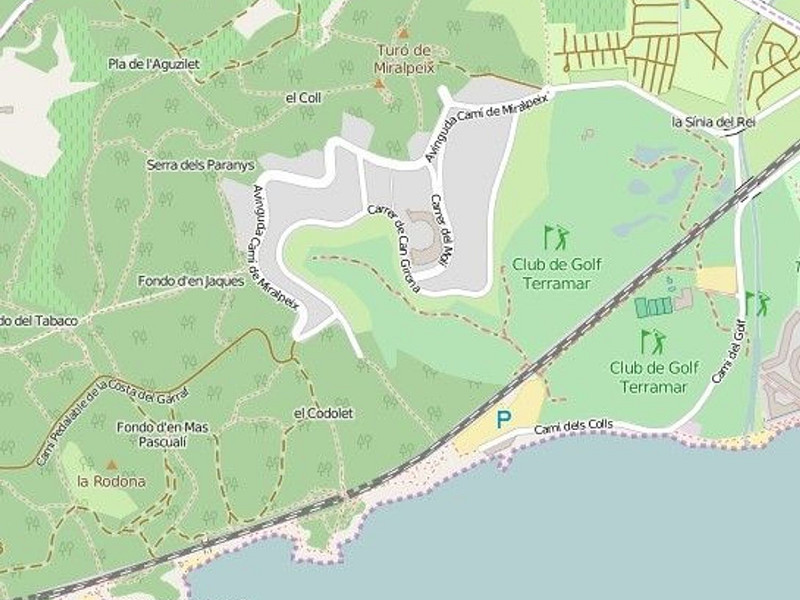 Современная вилла с видом на море рядом с Golf Terramar в Ситжесе, Барселона. Фото:  17