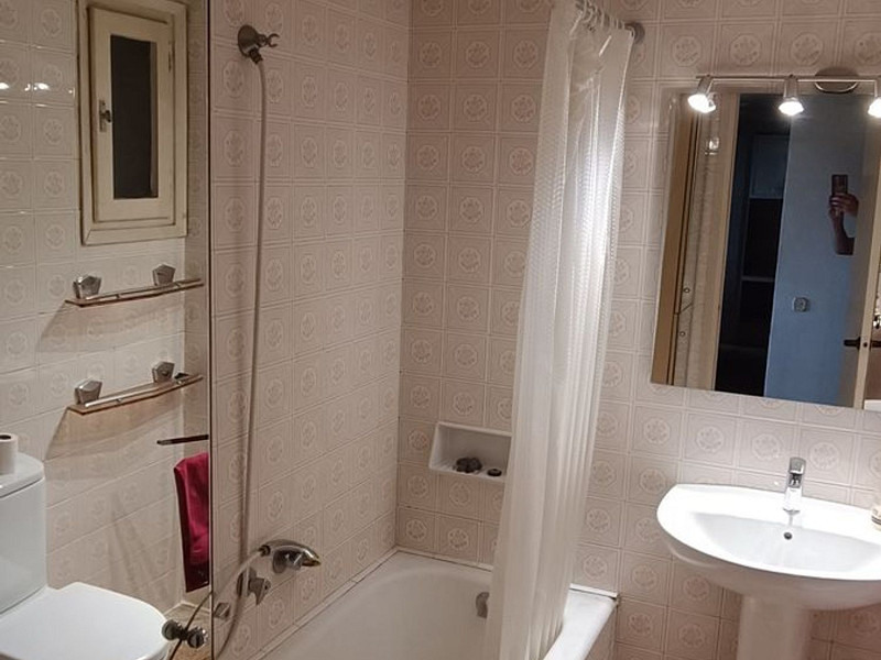 Квартира на первой линии моря с террасой и парковкой в Виласар-де-Мар, Барселона. Фото:  10