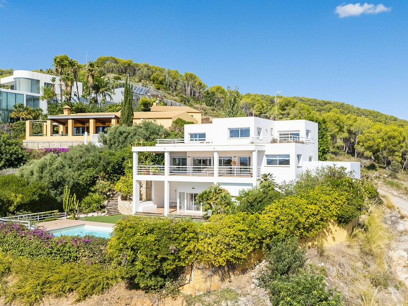 Вилла с панорамным видом на море и гольф в Can Girona, Ситжес . Фото:  27