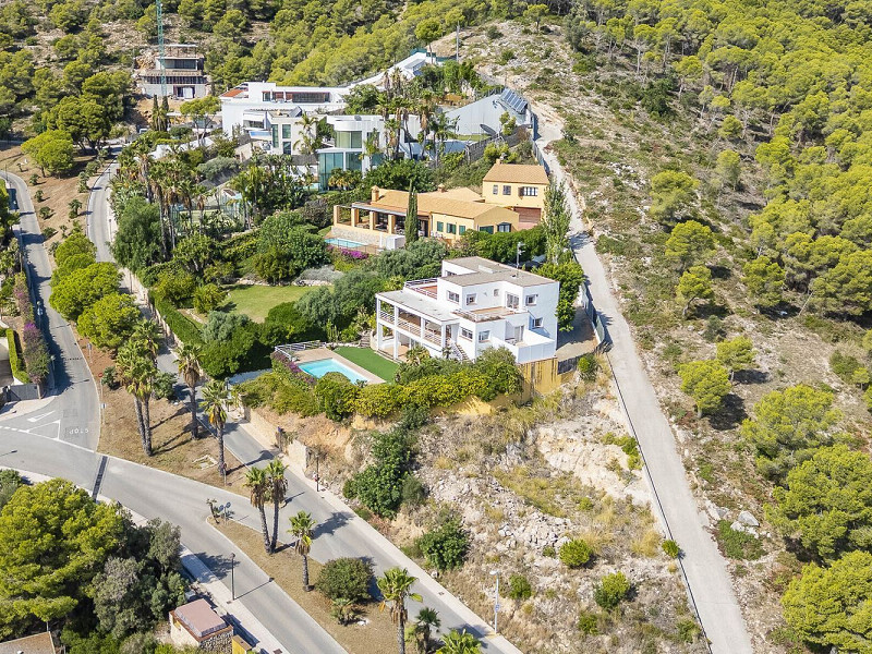 Вилла с панорамным видом на море и гольф в Can Girona, Ситжес . Фото:  32