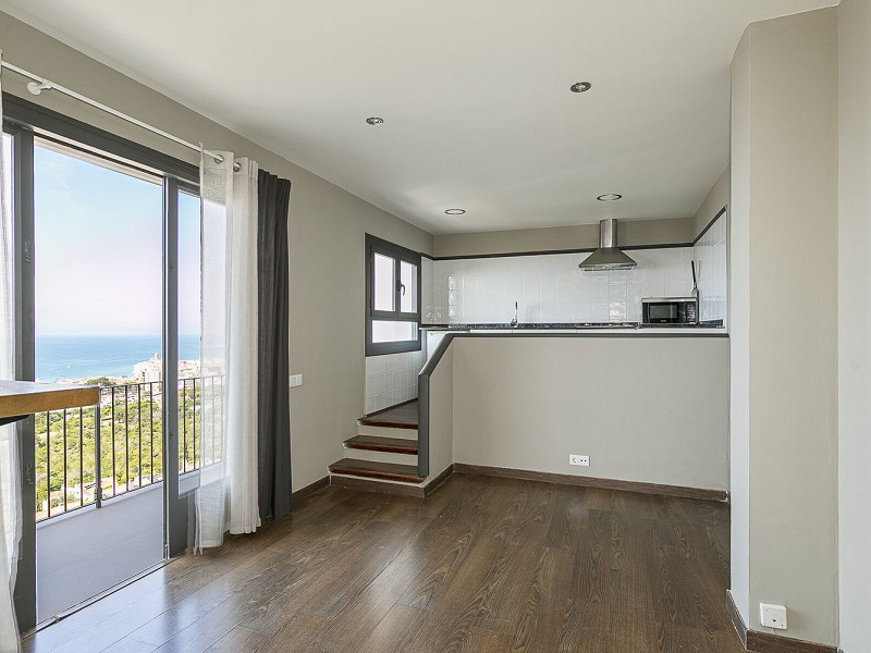 Вилла с панорамным видом на море в Левантине, Ситжес. Фото:  17