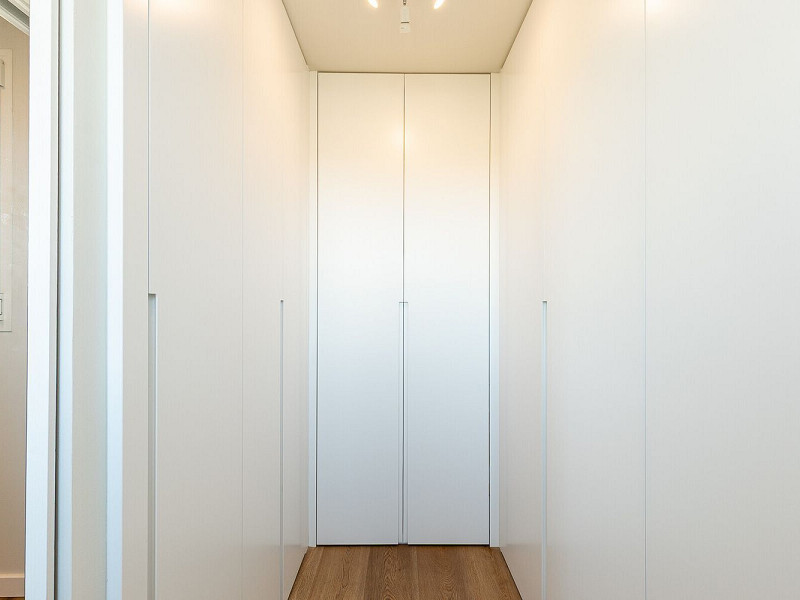 Эксклюзивный пентхаус с панорамным видом на море и горы в Ла Плана, Ситжес. Фото:  17