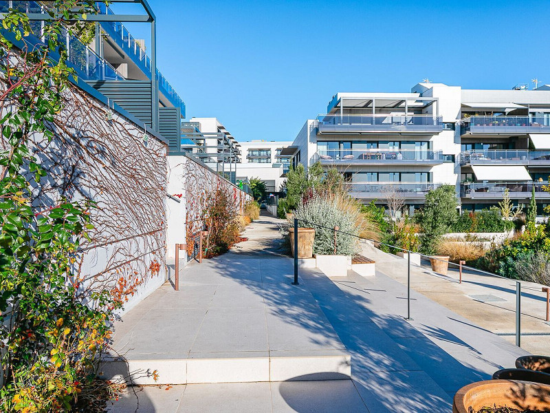 Эксклюзивный пентхаус с панорамным видом на море и горы в Ла Плана, Ситжес. Фото:  30